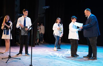 Традиции и модерност