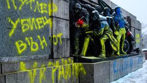 Съветски паметници в София и Пловдив остават на тъмно за Деня на независимостта