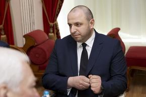 Зеленски обяви, че ще смени министъра на отбраната Резников с Рустем Умеров