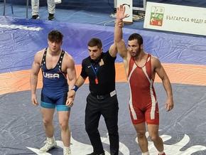 Българските национали по борба се класираха на осем полуфинала в първия ден на "Дан Колов - Никола Петров"