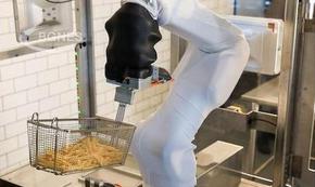 Роботи пържат картофки по-бързо от хората