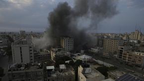 Над 700 израелци и 400 палестинци загинаха след атаката на "Хамас"