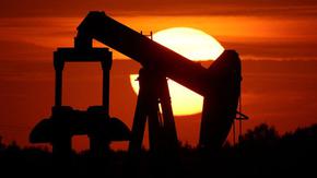 Русия няма да доставя петрол на страни, които ще въведат таван на цените
