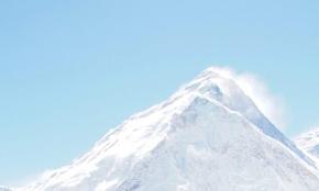 Десетилетният спор: Кой първи стъпи на Еверест?