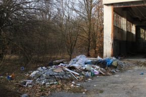 20 тона строителни отпадъци за ден събраха служители на ДГС-Преслав от горски територии