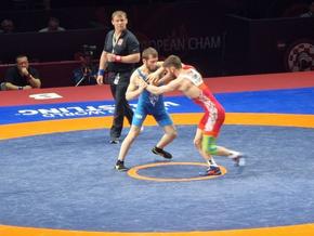 Амаев и Новиков спечелиха бронзови медали за България на европейското първенство по борба