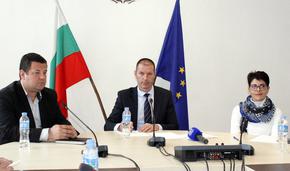 Областният управител проведе среща с институции заради незаконните мигранти в Шуменско