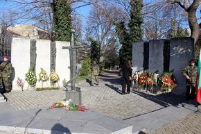 С поднасяне на венци и цветя в Шумен ще отбележат Деня на Ботев и загиналите за свободата на България