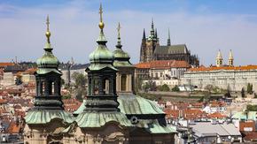 Чехия удължи с година забраната да се издават визи за руснаци и беларуси