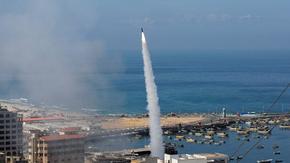 "Хамас" започна атака срещу Израел с много ракети и бойци