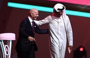 Шефът на ФИФА си гласувал лична премия от 1.6 млн. евро за организацията на Мондиала