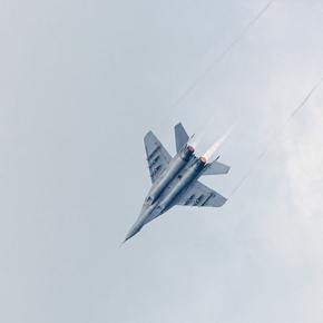 Руски МиГ-29 прехвана норвежки изтребител над Баренцово море