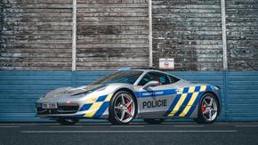 В Чехия полицията ще гони престъпници с луксозно "Ферари"