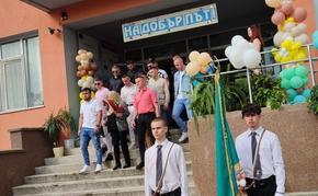 Последен ден в училище за 1 147 зрелостници в Шуменско