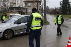 Провеждат мащабна полицейска акция в Шуменско
