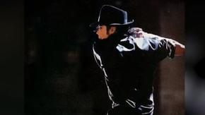 Прочутата черна федора на Майкъл Джексън бе продадена за €70 000