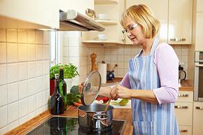 Проучване: Домакинската работа може да намали риска от сърдечни болести
