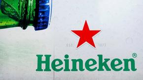 "Хайнекен" напуска Русия и продава бизнеса си на местна компания за едно евро
