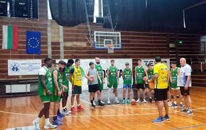 Баскетболният Шумен започна подготовка с 14 играчи