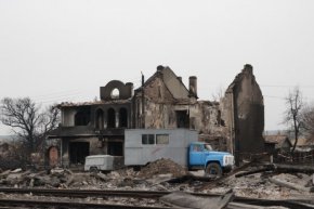 Изнесоха и последната цистерна от Хитрино, пускат част от хората по домовете им