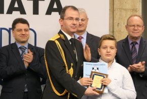 Петокласникът Златомир Матеев от Велики Преслав получи специално отличие на „Полицай на годината" - 2018