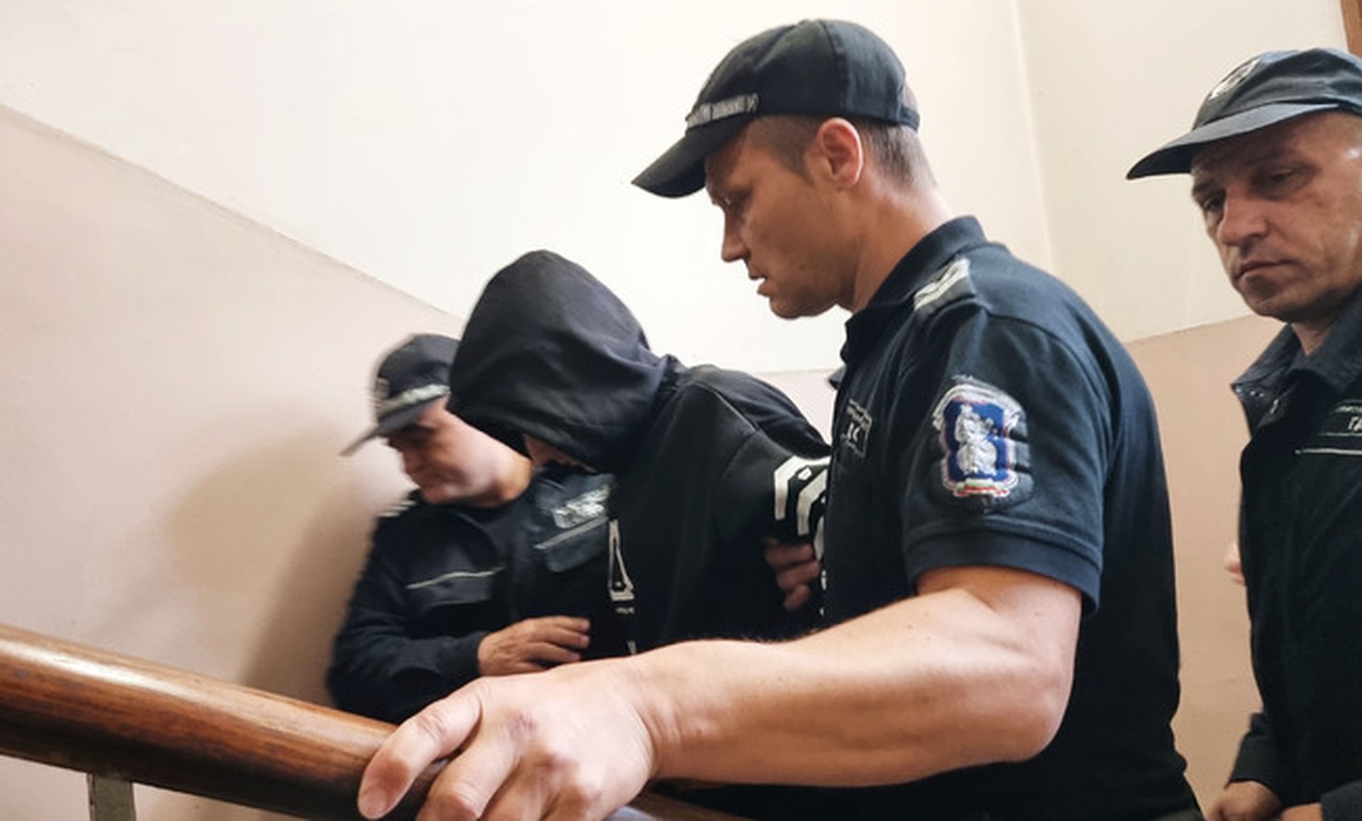 В Хасковския окръжен съд започна делото за определяне на мярка за неотклонение спрямо Иван Костов. Той е обвинен в убийството на 18-годишната Магдалена Русева Снимки: Кореспондент на БТА в Хасково Николай Грудев
