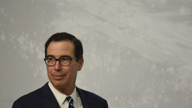 © Associated Press  Американският министър на финансите Стивън Мнучин.