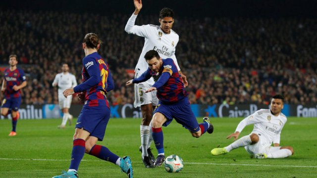 "Реал" и "Барселона" излизат в директен дуел за първото място в първенството. © Reuters