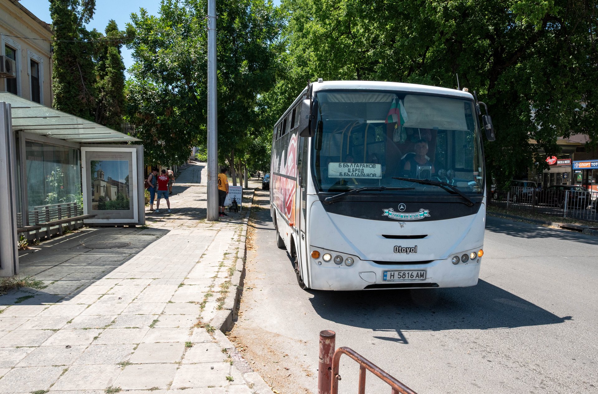 Слагат електронни табла на всички автобусни спирки в Шумен