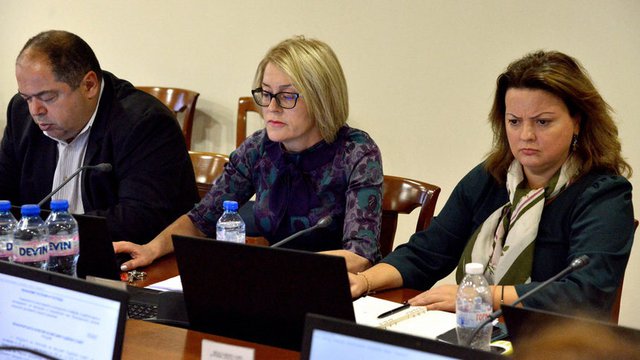 Даниела Машева (в средата) на заседание на прокурорската колегия.