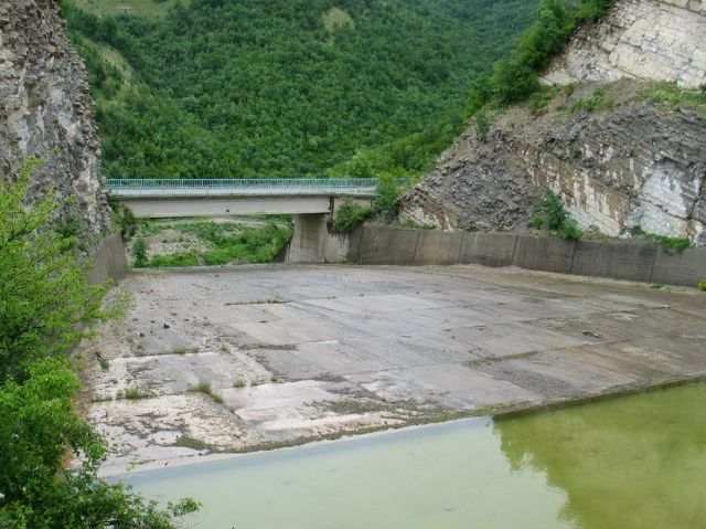 С 40 куб.м./сек прелива яз. "Тича", Сн.: Архив