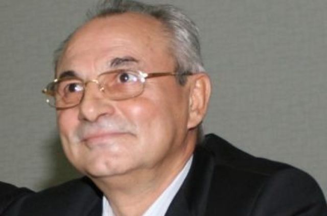 Ахмед Доган на последното заседание на Централния съвет