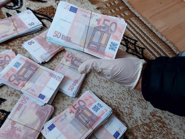 Иззетите евро банкноти, Снимка: ОД на МВР-Шумен
