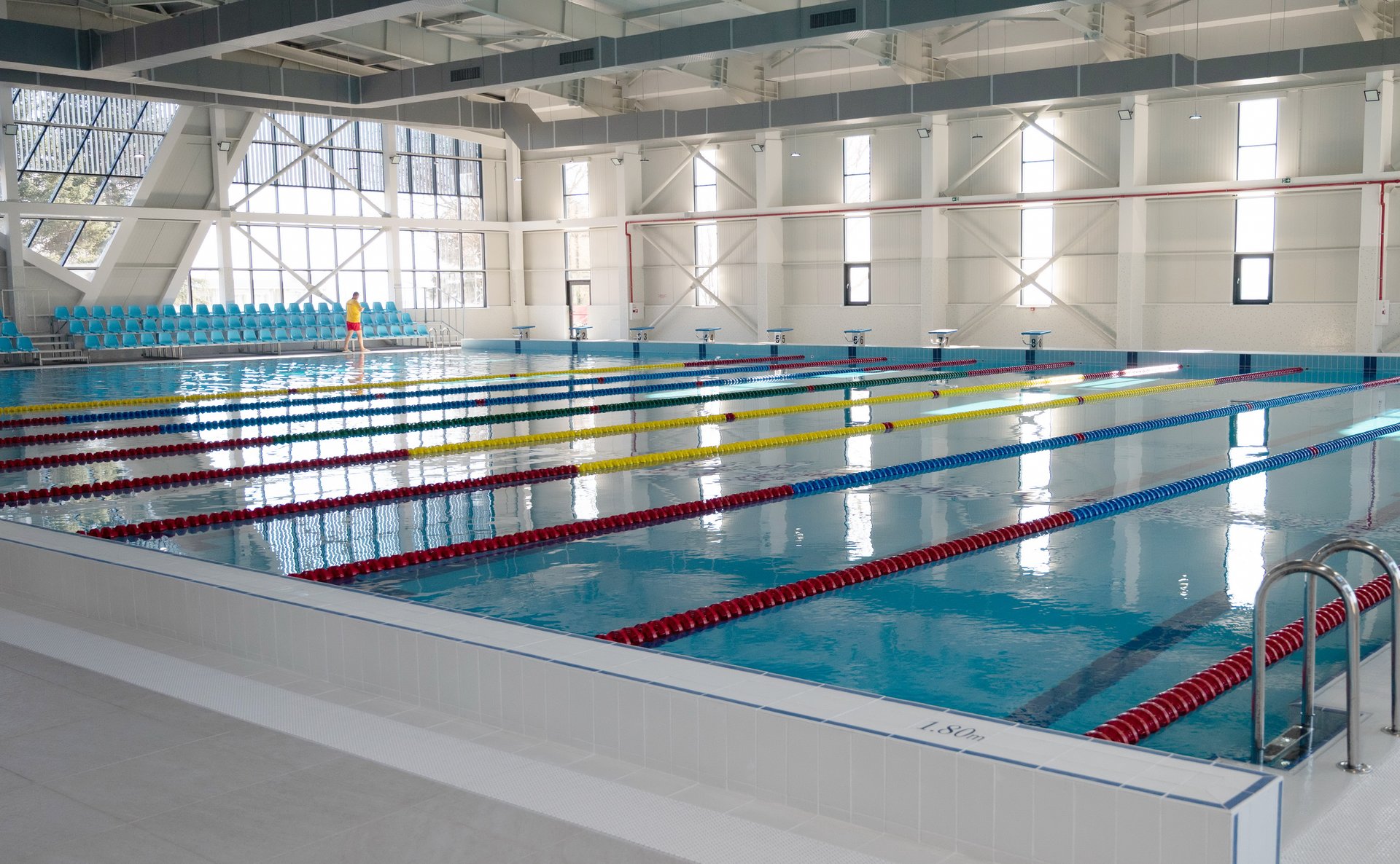 Силен интерес: Над 300 души плуваха в новия шуменски басейн само за седмица