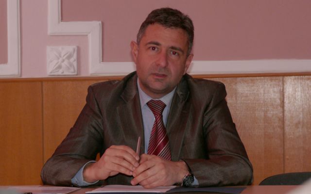 Доц. Добромир Добрев