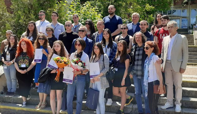 Участници, жури и организатори на конкурса "Боян Пенев". Снимка: пресцентър ШУ.