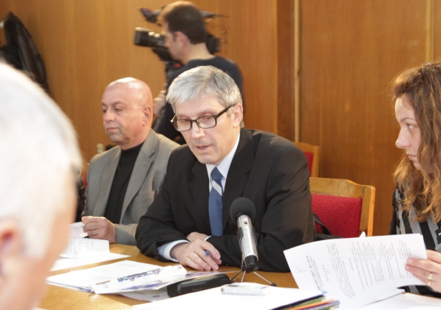 Председателят на Общинския съвет Борислав Беджев предлага по-високи заплати на кмета и съветниците