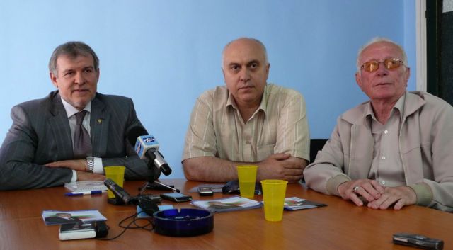 Румен Христов /вляво/