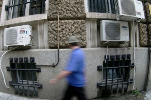 Ако некачествената стока е била инсталирана, продавачът трябва да поеме разходите по замяната й
