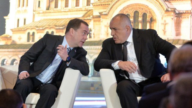 Д. Медведев и Б. Борисов разговаряха през март, когато руският премиер беше на двудневна визита в България за съвместен руско-български туристически форум.  © Надежда Чипева