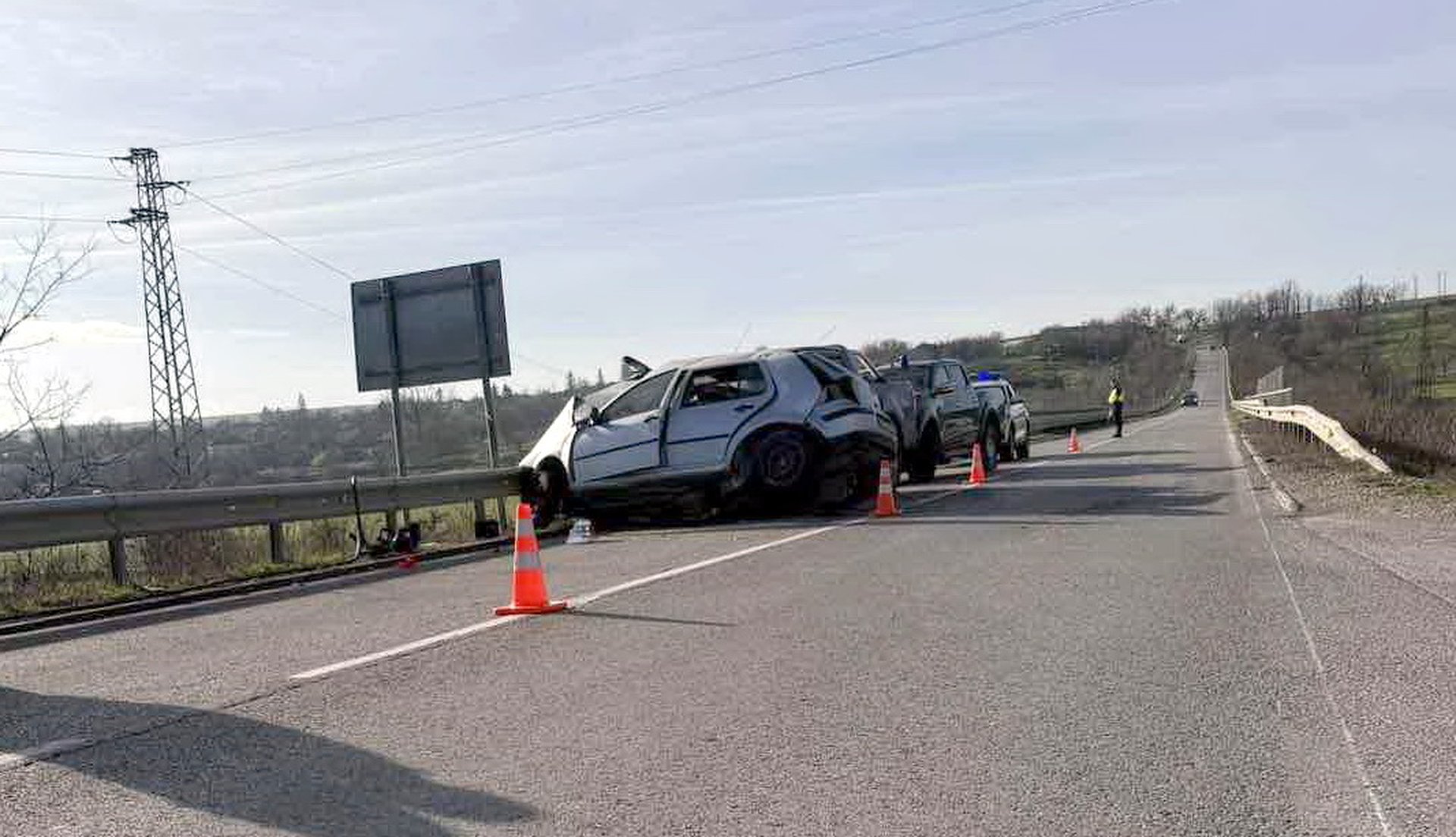 Жена загина при катастрофа на разклона за Коньовец