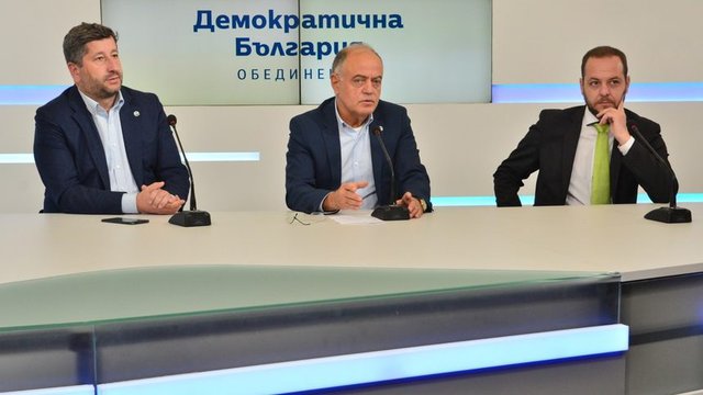 Сн.  Дневник, Ю. Лазарова