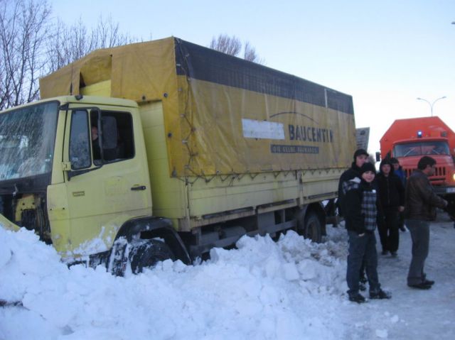 Разградския камион  "Мерцедес" натоварен с 15 телета