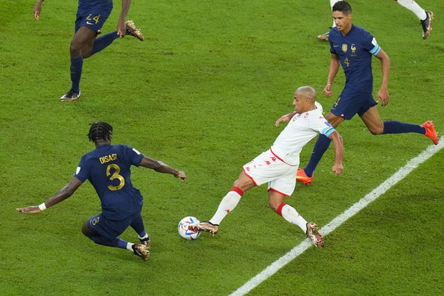 Уахби Хазри вкара победния гол за Тунис срещу Франция / снимка: АП