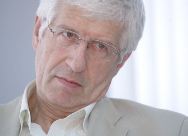 Румен Овчаров, Сн.: БГНЕС