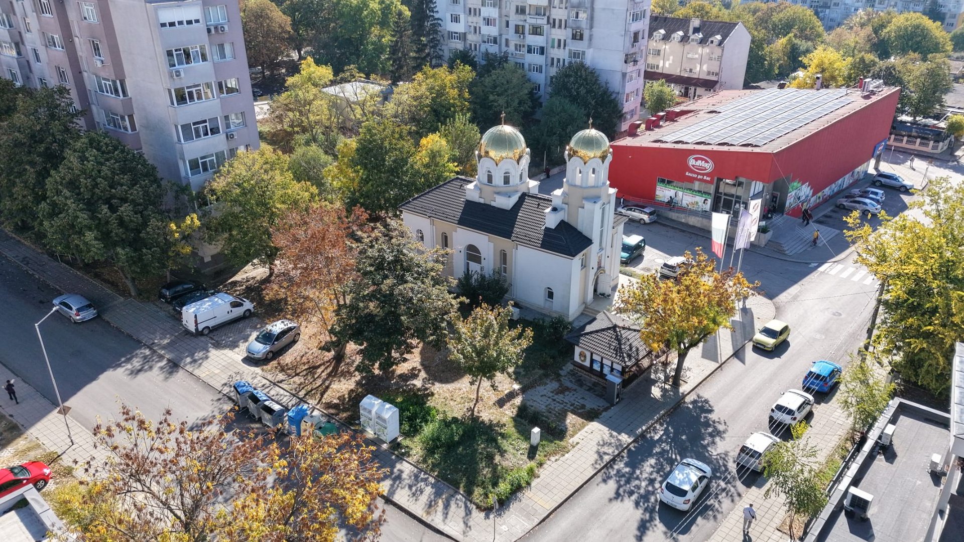 Църквата иска общински имот за енорийски център до храм „Св. Райко Шуменски“