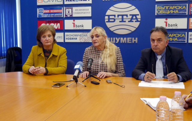 Д-р Светлана Мркова, Бисерка Йовчева и доц. Юрий Проданова очакват много силно състезание от 21 до 25 ноември в Шумен.