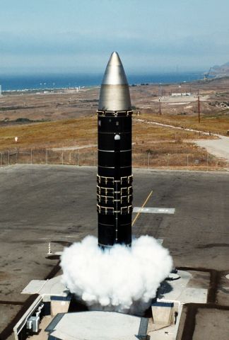 Американската балистична ракета Peacekeeper