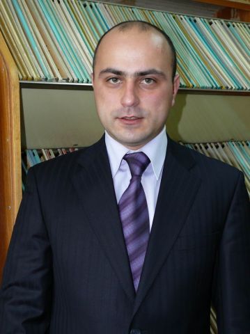 Седат Кадир