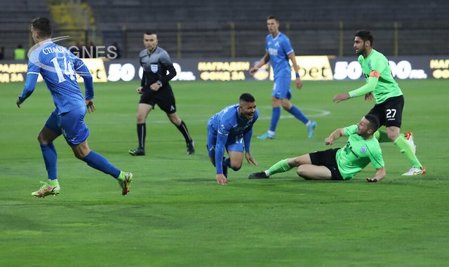 "Сините" се изправят срещу Черно море на стадион "Ивайло" във Велико Търново.
